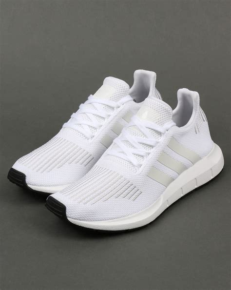 adidas swift weiß mann 40|Men's White Swift Shoes .